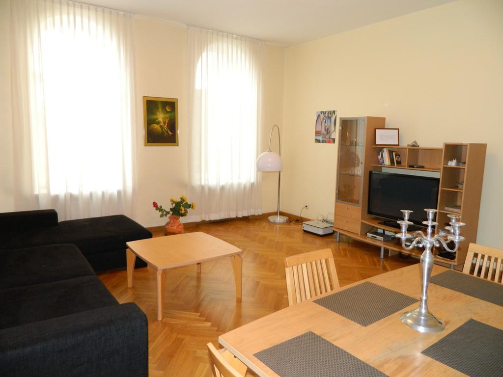 Aparta Apartment Riga Bagian luar foto